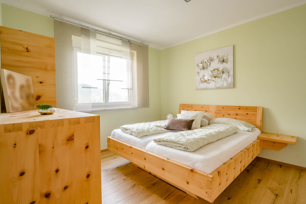 Schlafzimmer B. von Rosenkranz
