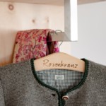 Kleingarderobe aus Zirbe von Rosenkranz // PhotoCredit: Wolfgang Spekner