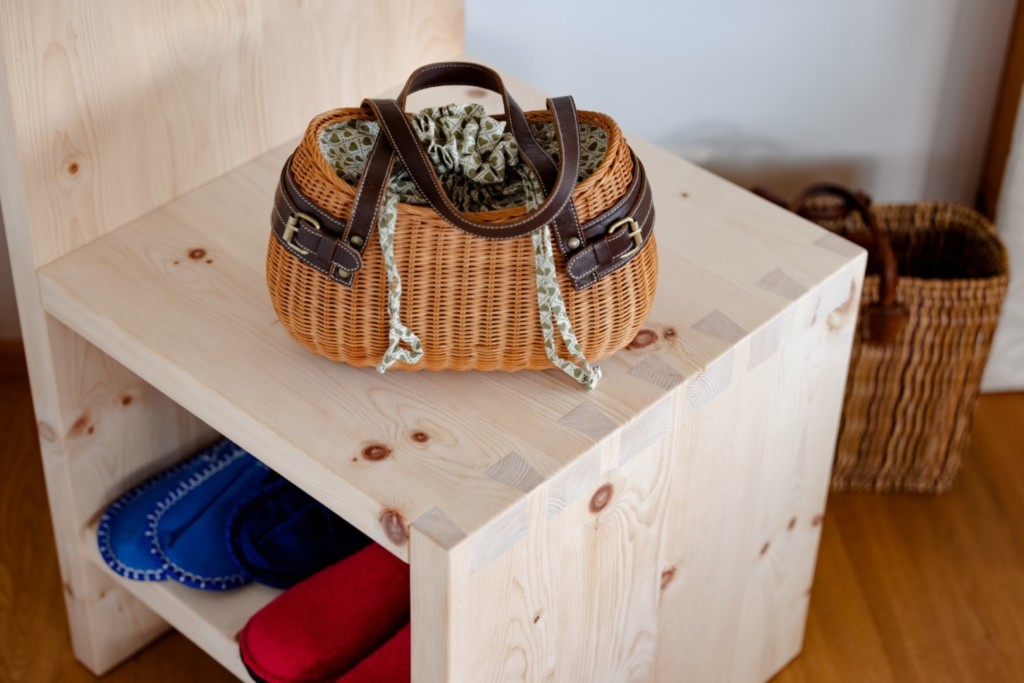 Kleingarderobe aus Zirbe von Rosenkranz // PhotoCredit: Wolfgang Spekner